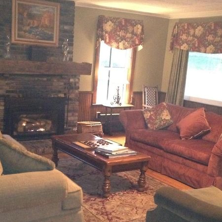 Smugglers Notch Inn Jeffersonville ภายนอก รูปภาพ