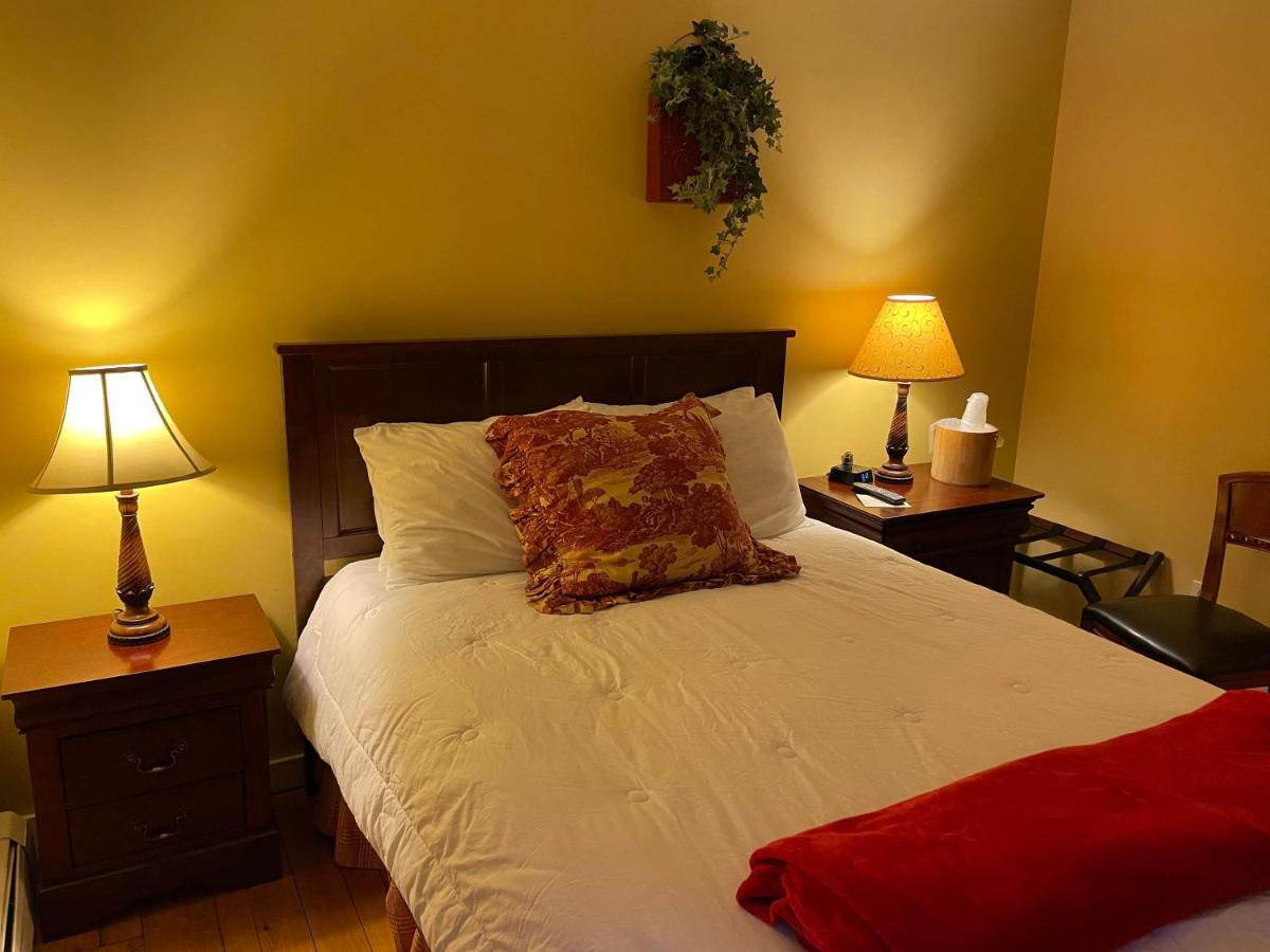 Smugglers Notch Inn Jeffersonville ภายนอก รูปภาพ