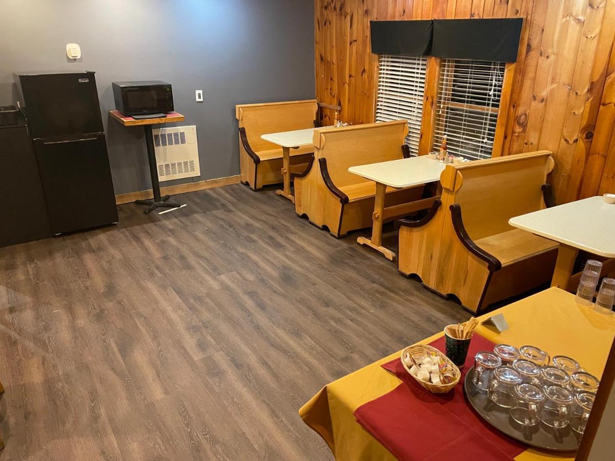 Smugglers Notch Inn Jeffersonville ภายนอก รูปภาพ