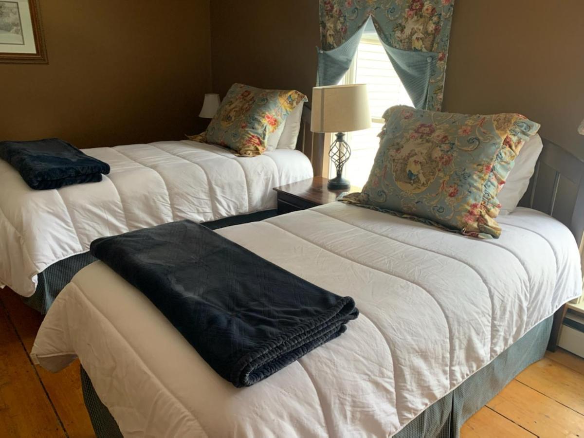 Smugglers Notch Inn Jeffersonville ภายนอก รูปภาพ