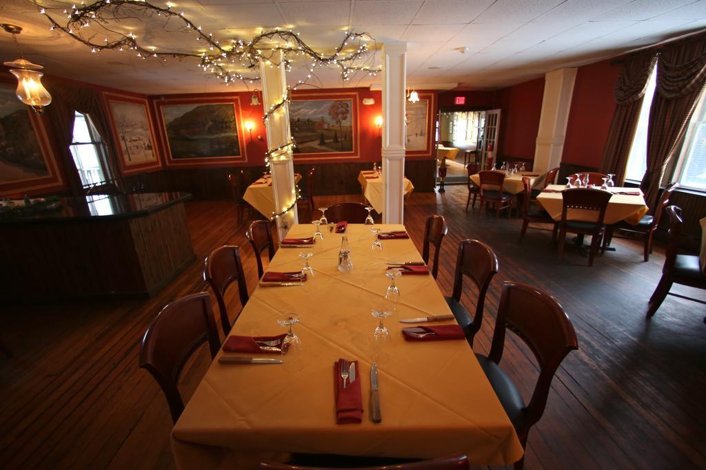 Smugglers Notch Inn Jeffersonville ภายนอก รูปภาพ