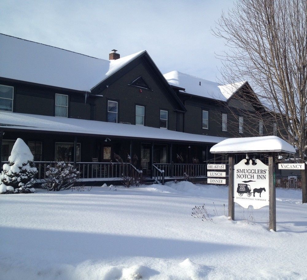 Smugglers Notch Inn Jeffersonville ภายนอก รูปภาพ