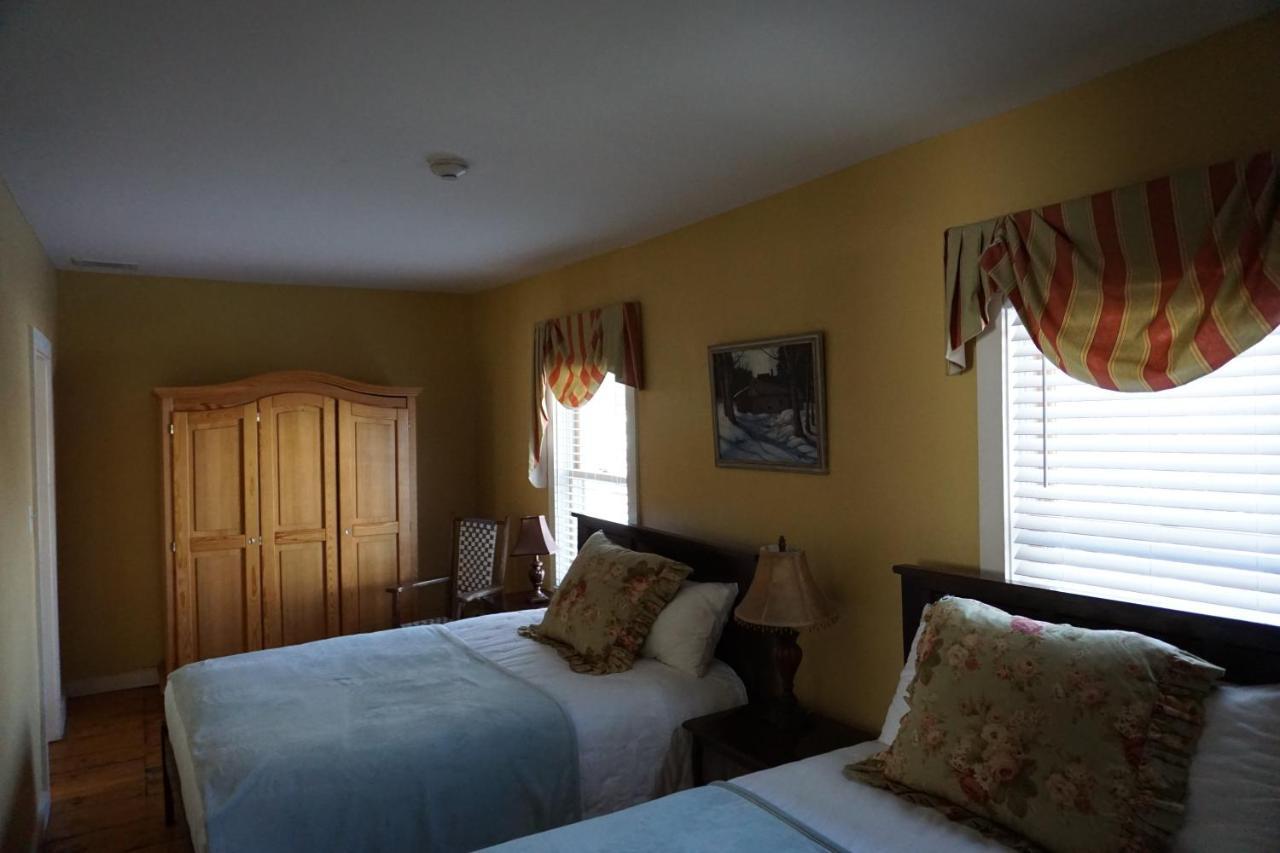 Smugglers Notch Inn Jeffersonville ภายนอก รูปภาพ